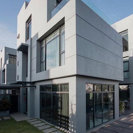 Lavanya H Villa 12A Luxury Bungalow With Private Swimming Pool H 豪华泳池别墅 Pantai Cenang  Exterior foto
